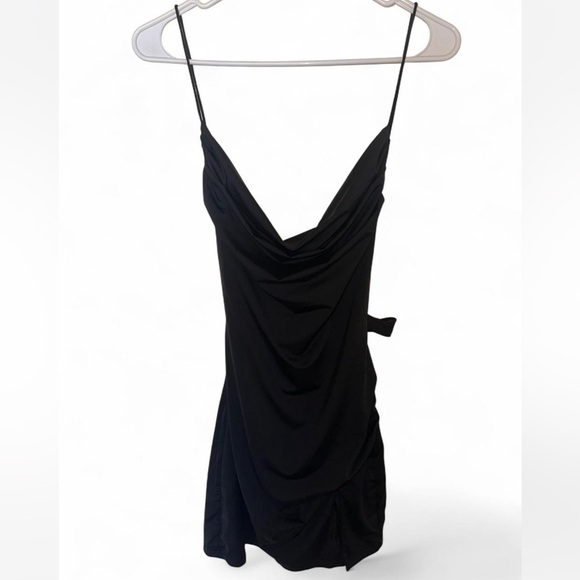 Dress - Picture 2 of 4